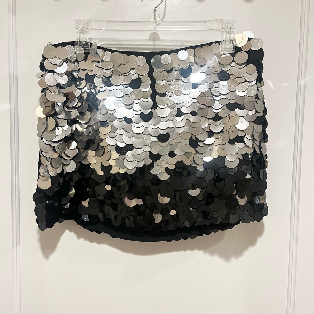 Alice + Olivia Rubi Embellished Micro Skirt 8 Sequin Paillette Silver Black - Picture 5 of 16